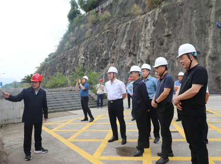 郭碧勋查抄皂市水库防汛备汛工作