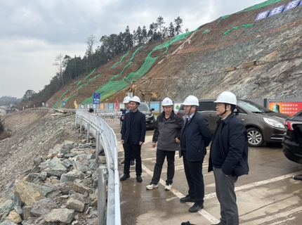 公司辅导赴金塘冲水库枢纽工程和洞庭湖区沉点垸堤防加固一期工程调研
